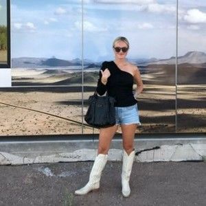 Meet your Posher, Taylor